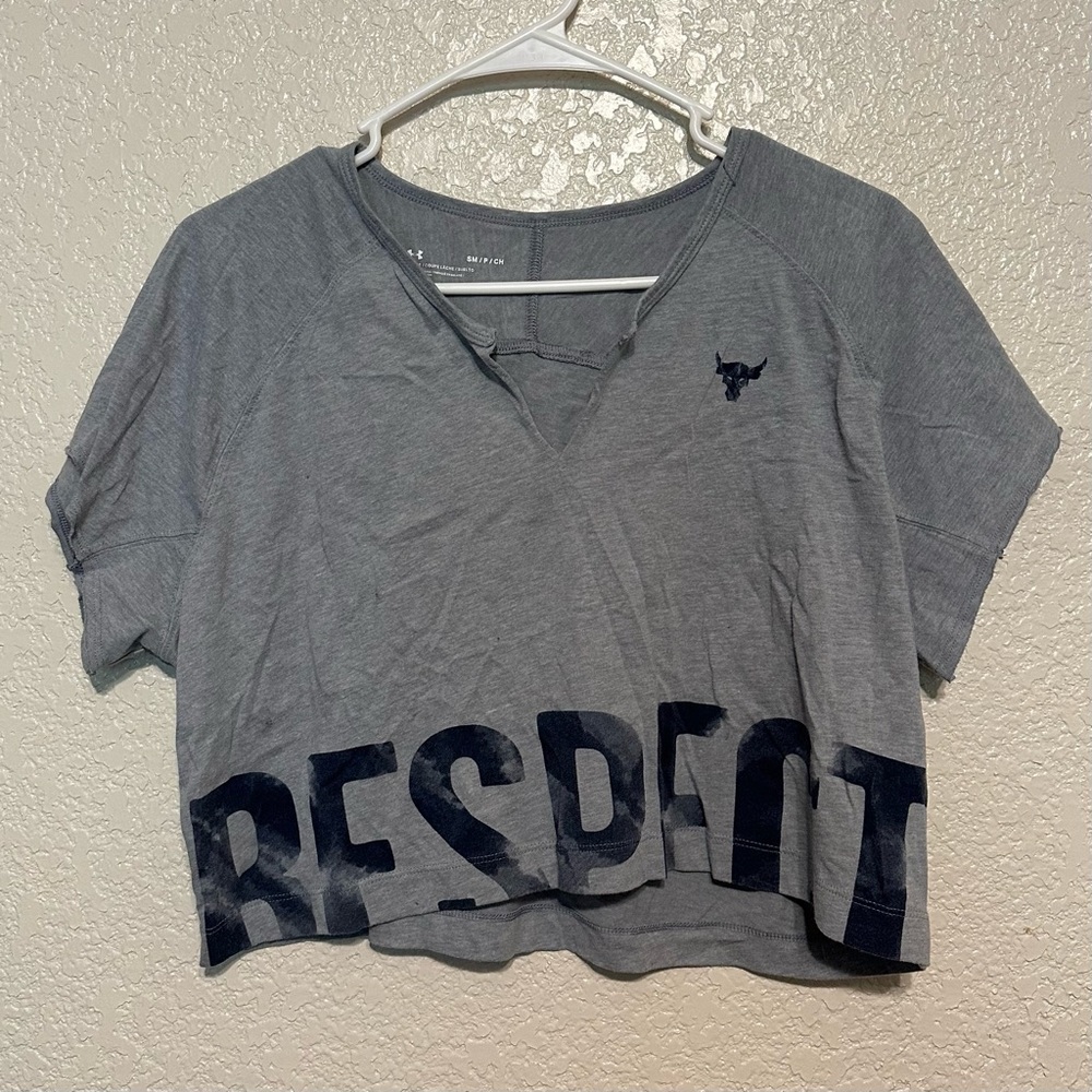 Small Under Armour Crop Top